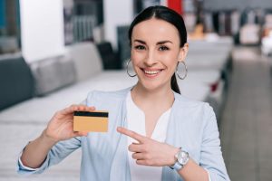 Mennyibe kerül egy bankszámla valójában? Ismerd meg a költségeit!